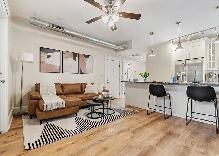 Stylish Retreat 2br Near Frick Park, Dining Pittsburgh