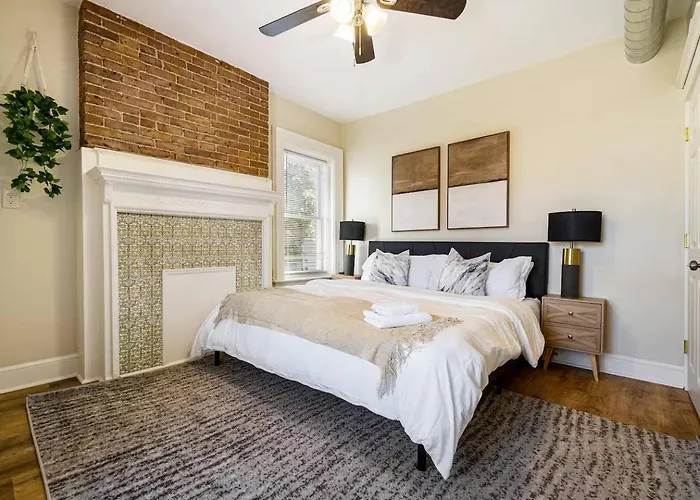 Stylish Retreat 2br Near Frick Park, Dining Pittsburgh